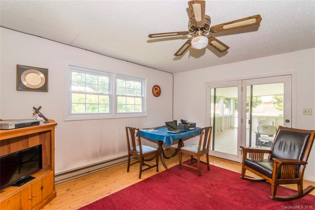 73 Vance Avenue - Photo 15