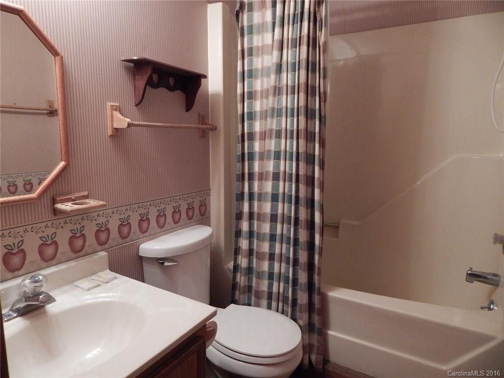 802 Kentwood Lane - Photo 13