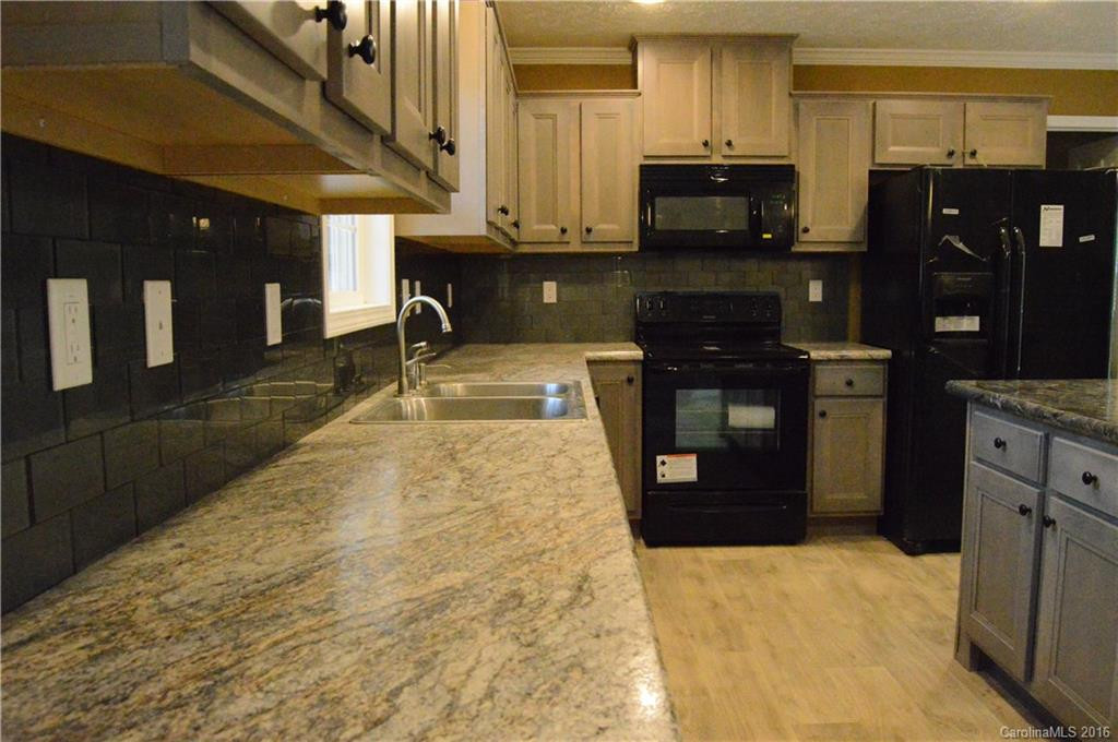 332 Blythewood Drive - Photo 12
