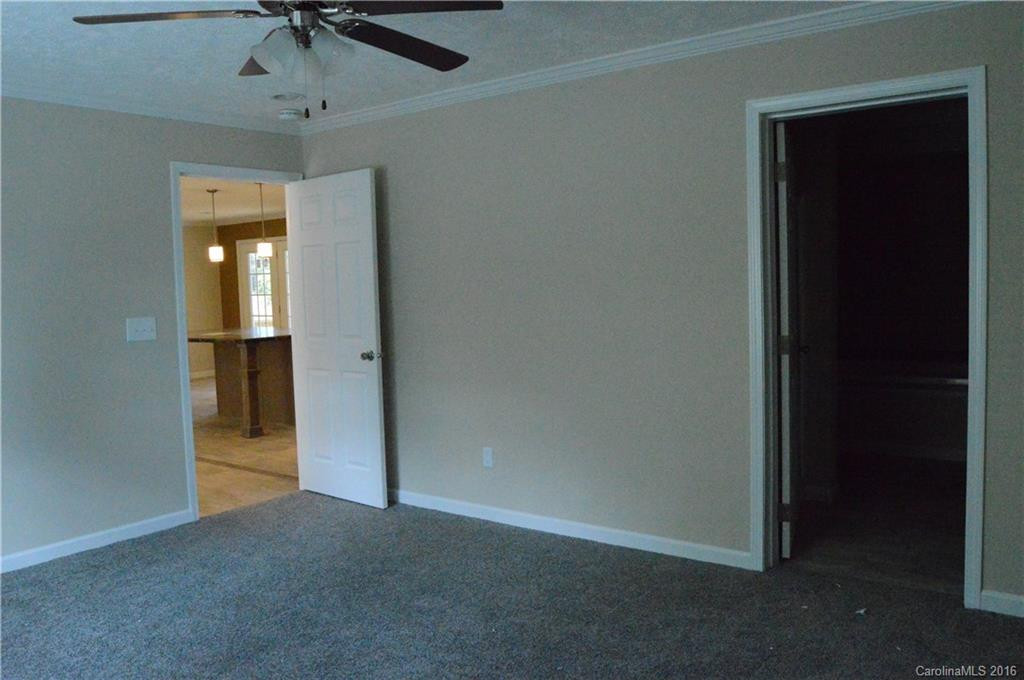 332 Blythewood Drive - Photo 16