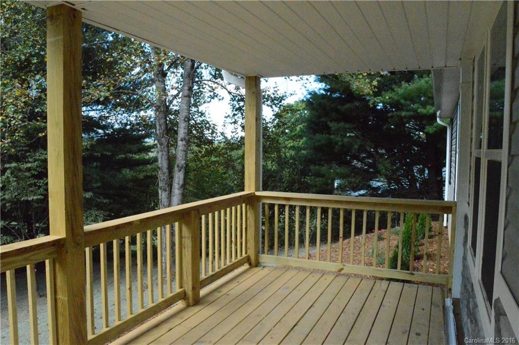 332 Blythewood Drive - Photo 4