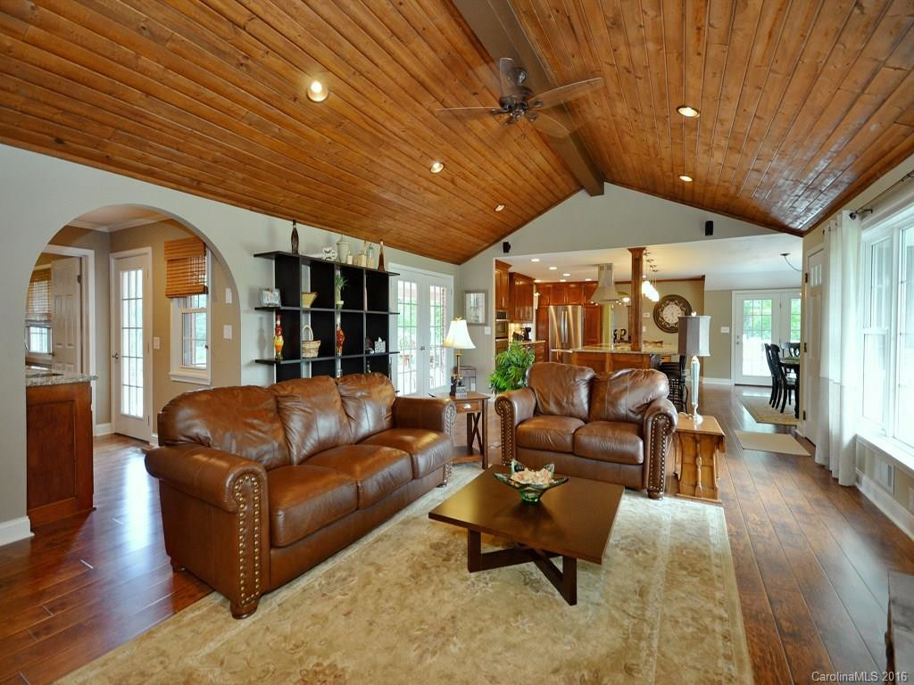 1313 Hayes Road - Photo 11