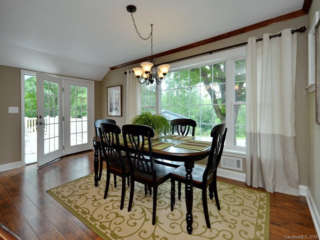 1313 Hayes Road - Photo 4