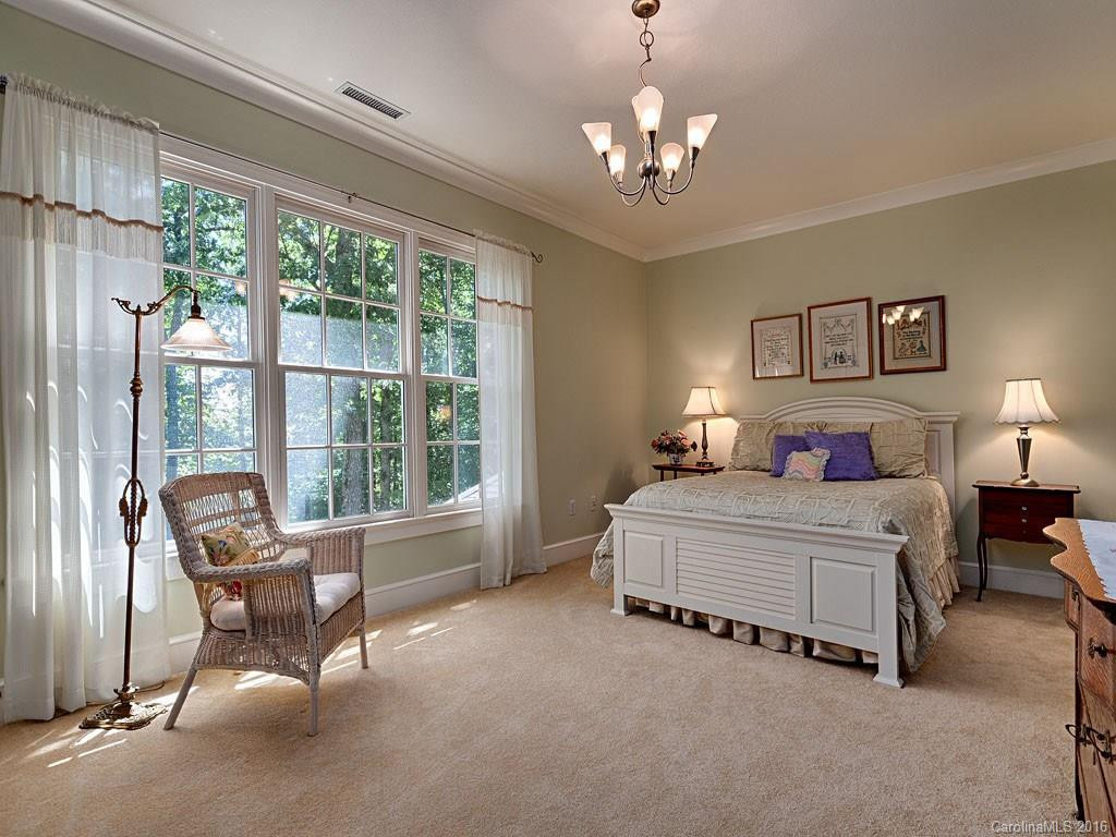 107 Farwood Court - Photo 18
