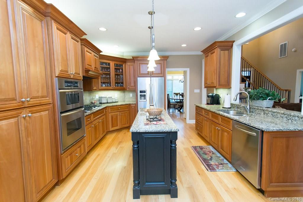 144 Cross Creek Drive - Photo 7