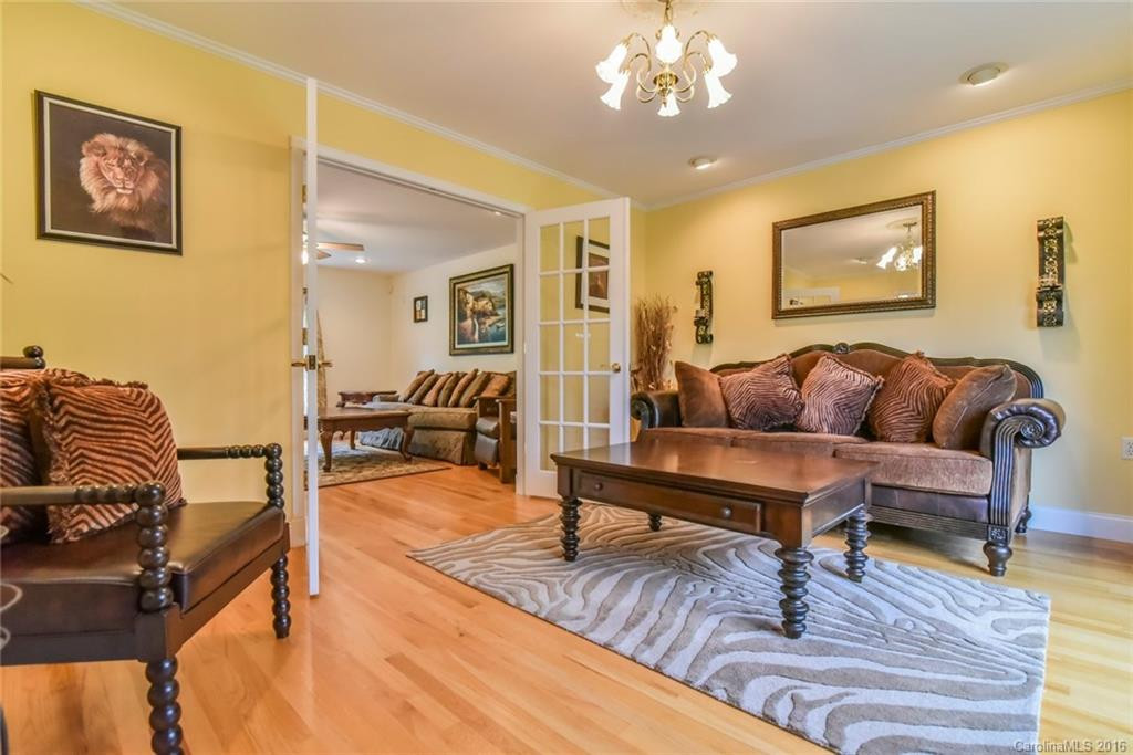 206 Bridle Path - Photo 11