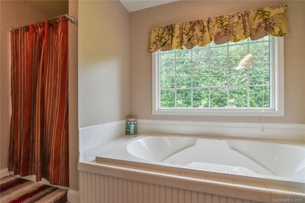 206 Bridle Path - Photo 15