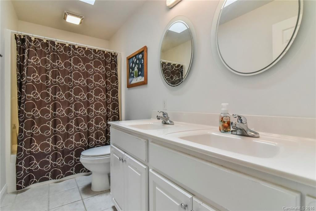 206 Bridle Path - Photo 19