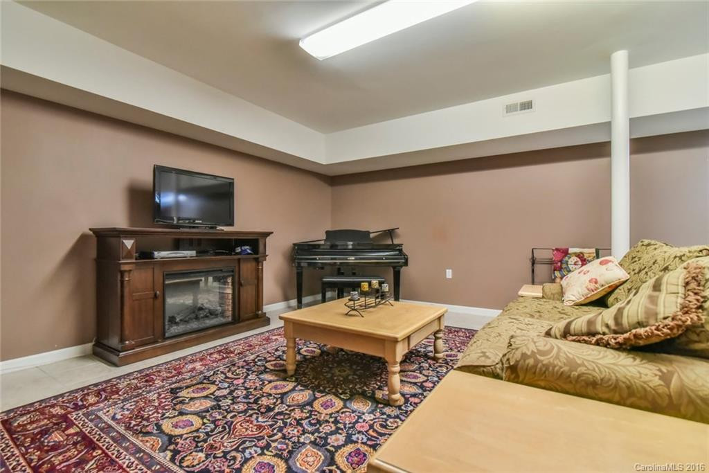 206 Bridle Path - Photo 20