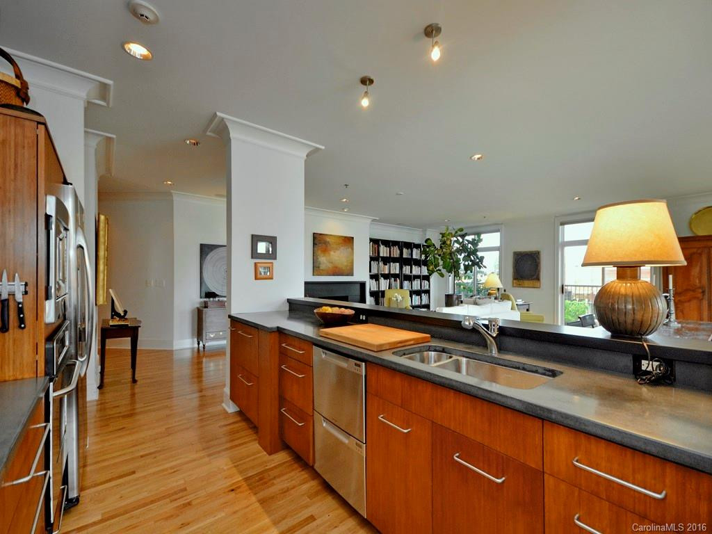 21 Battery Park Avenue #305 - Photo 7