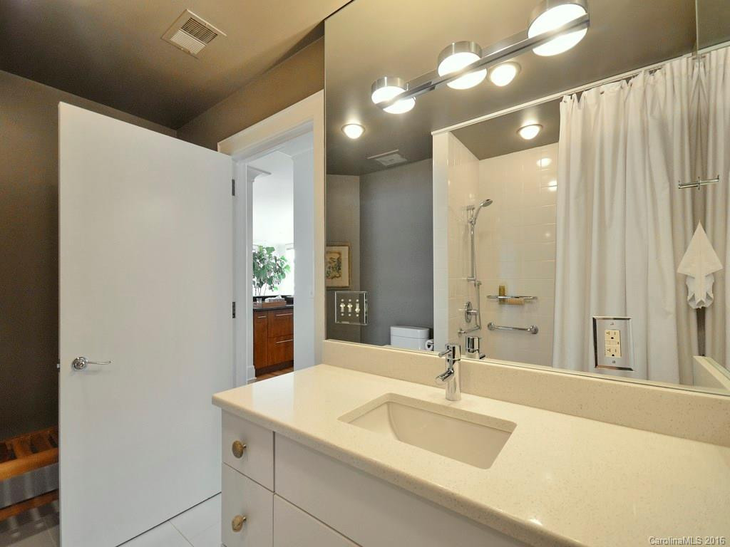 21 Battery Park Avenue #305 - Photo 9