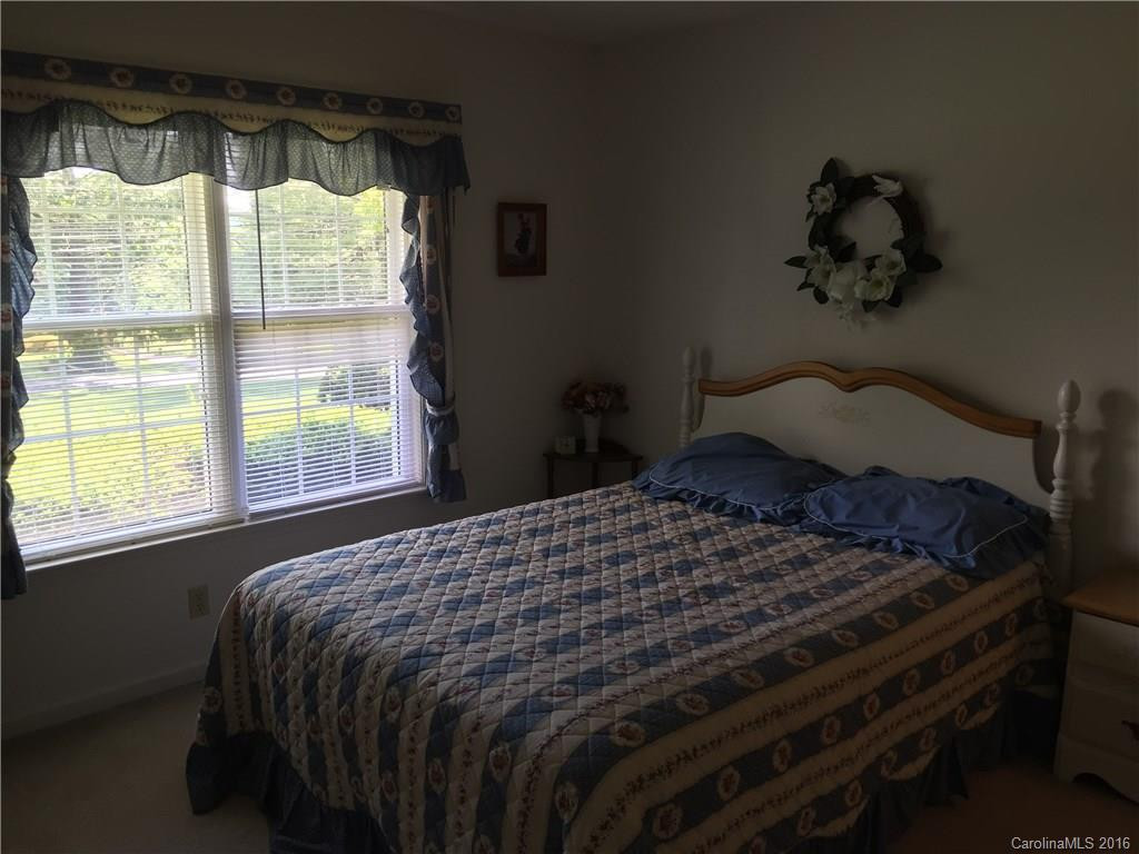 325 Whispering Hills Drive - Photo 16