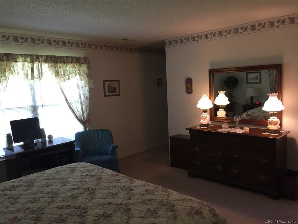 325 Whispering Hills Drive - Photo 20