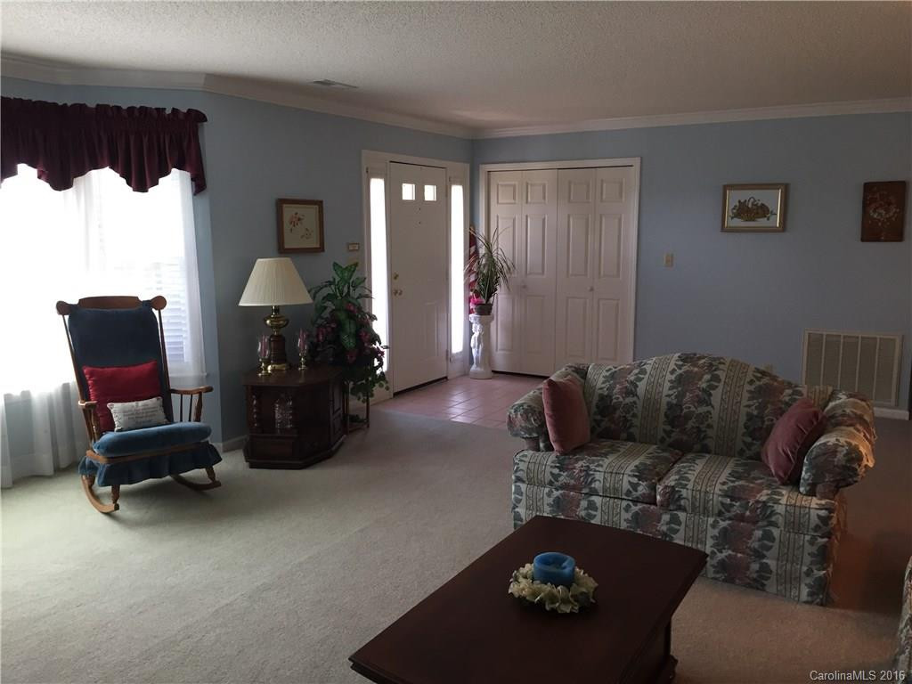325 Whispering Hills Drive - Photo 8