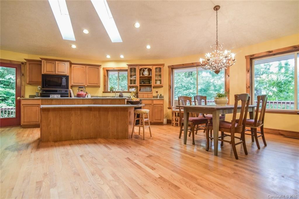 184 Rosehill Road - Photo 4