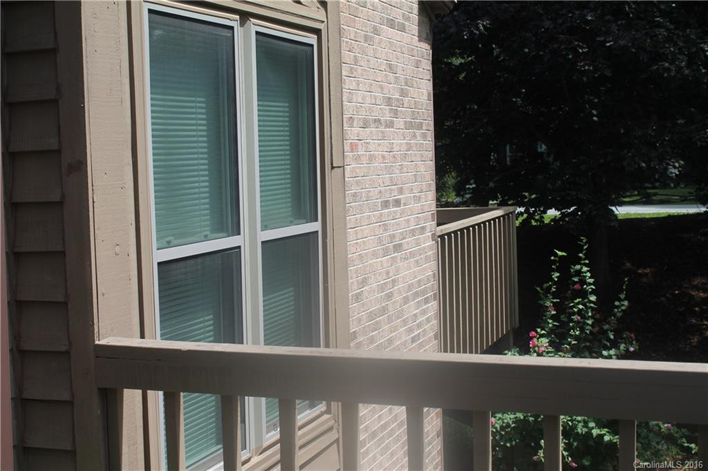 8 Ravencroft Lane #8 - Photo 16
