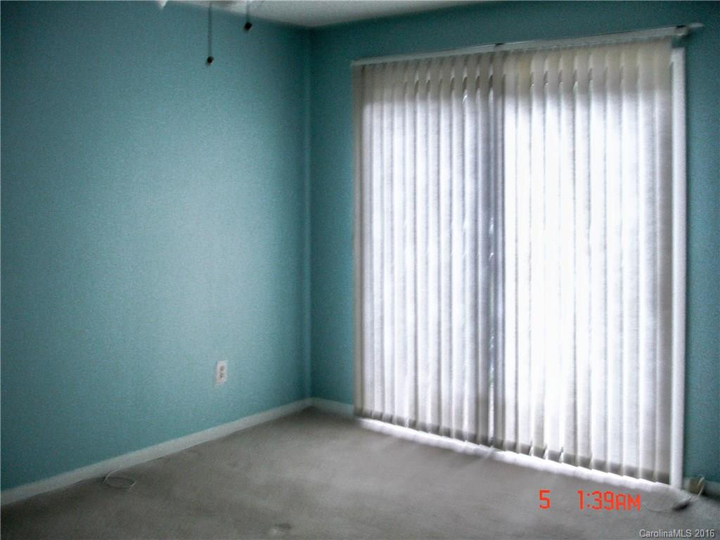 8 Ravencroft Lane #8 - Photo 5