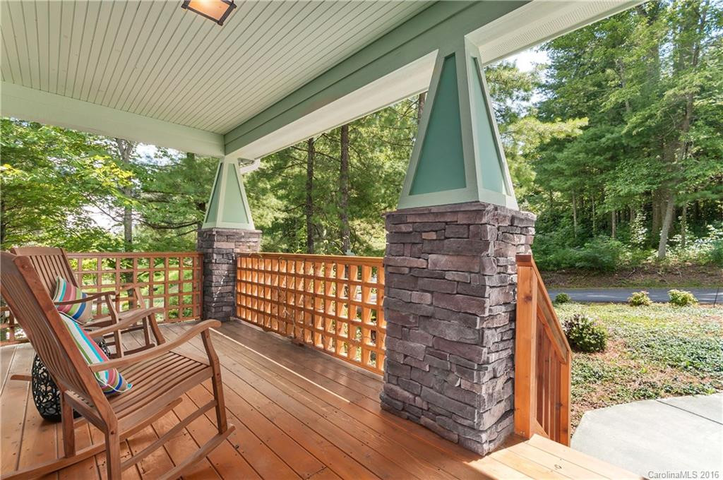 8 Highland Grove Road - Photo 2