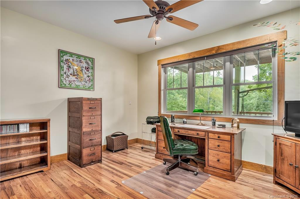 8 Highland Grove Road - Photo 18