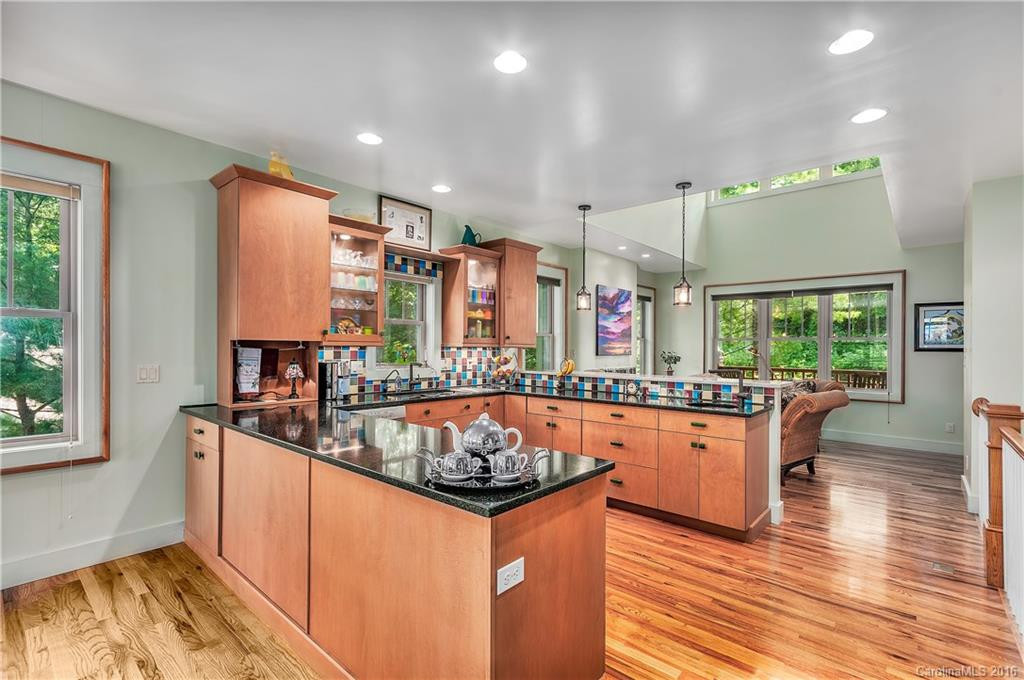 8 Highland Grove Road - Photo 5