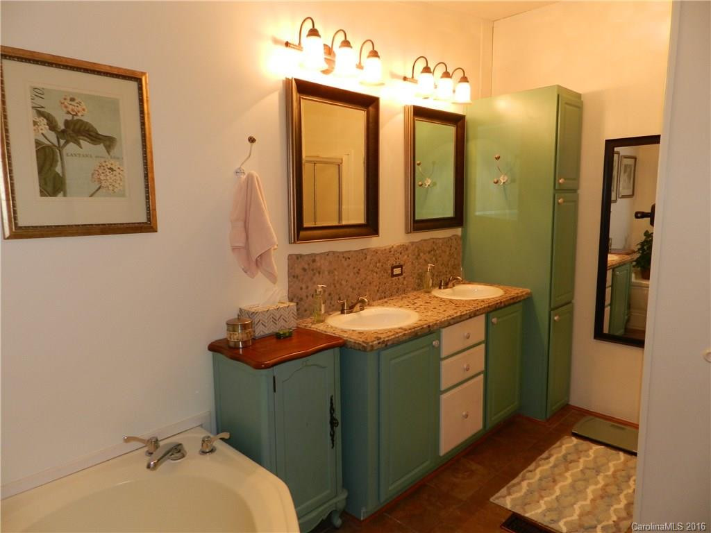 18 Henry White Lane - Photo 13