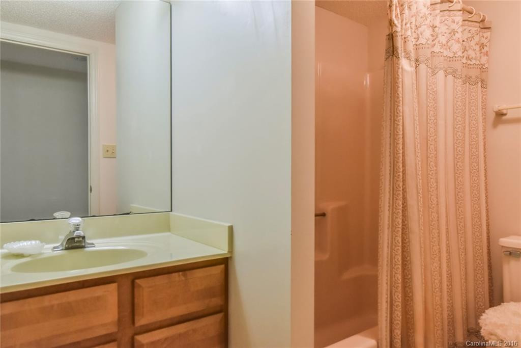 133 Valley Drive - Photo 17