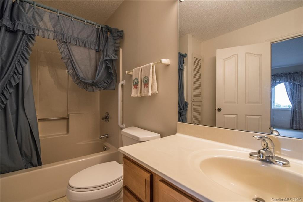 133 Valley Drive - Photo 10
