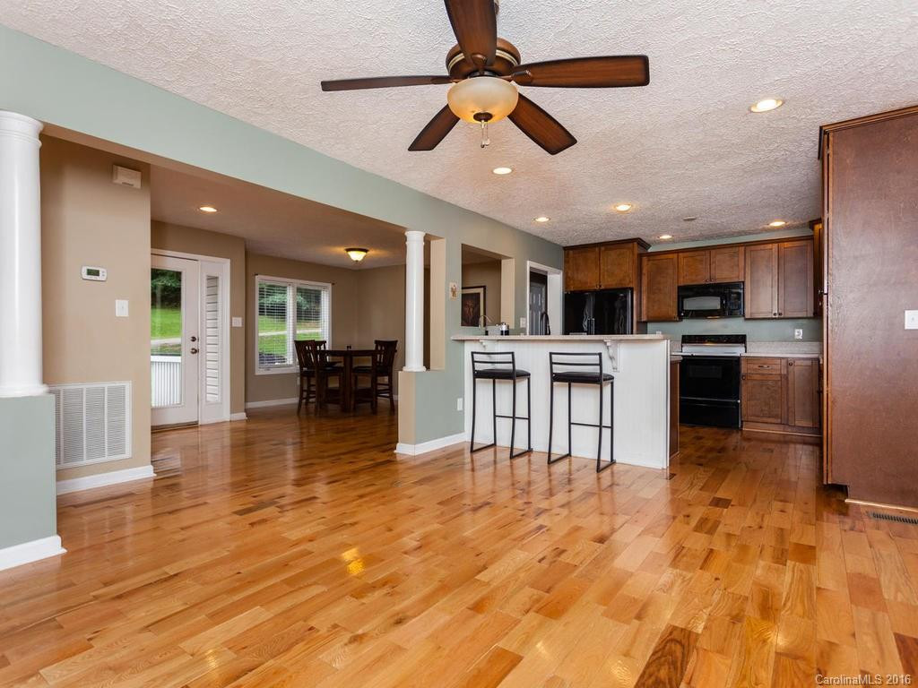 11 Nicola Drive - Photo 2