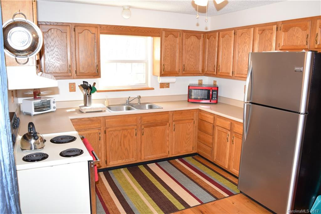 4250 Painters Gap Road - Photo 2