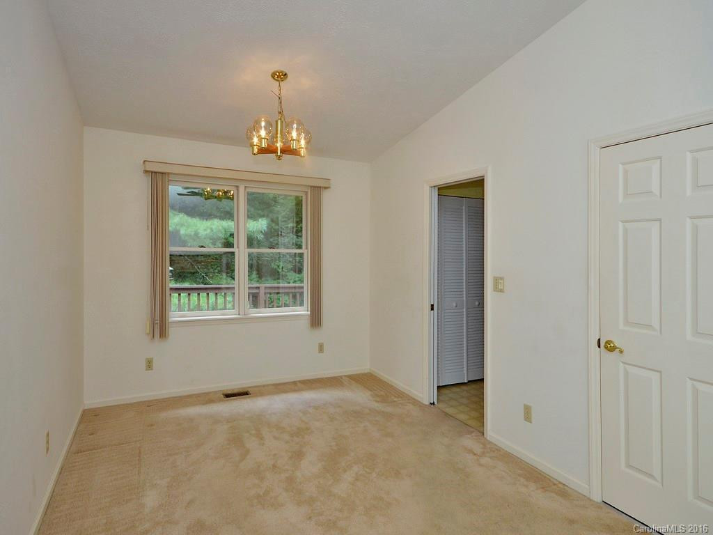 704 Dawnwood Lane - Photo 4