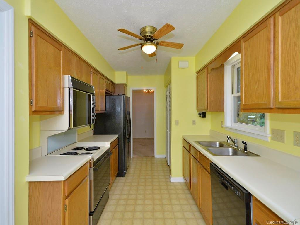 704 Dawnwood Lane - Photo 5