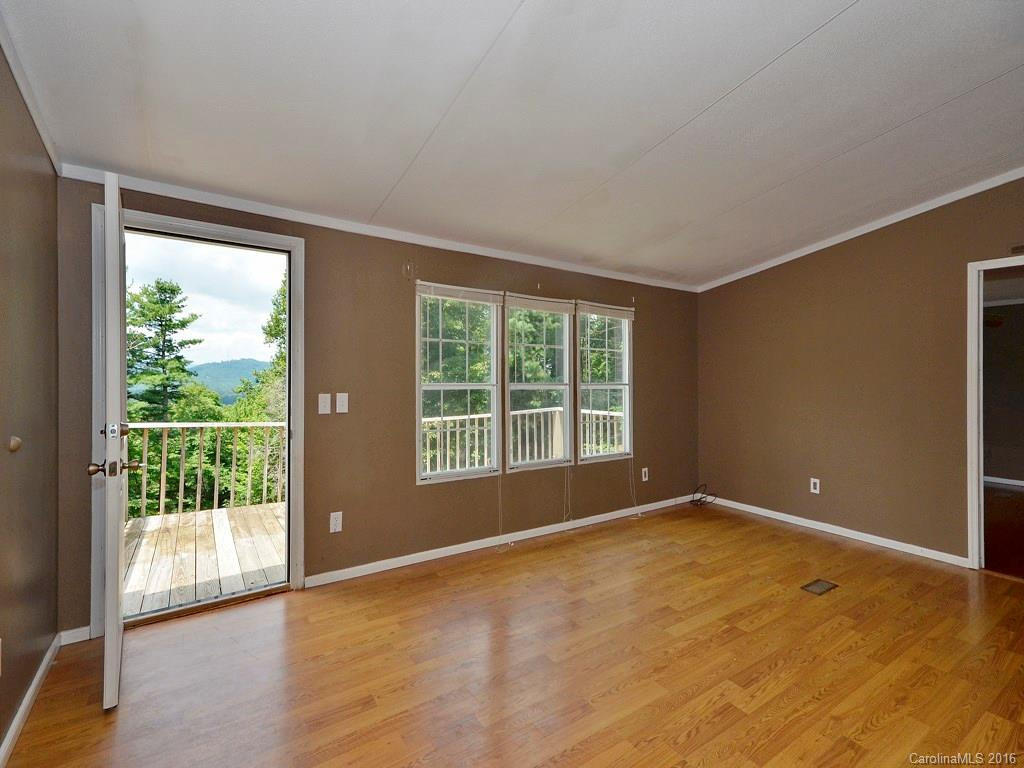 393 Daytona Lane - Photo 2