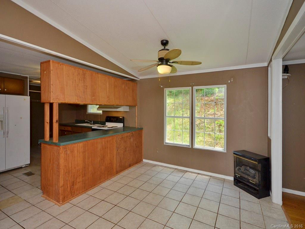 393 Daytona Lane - Photo 3