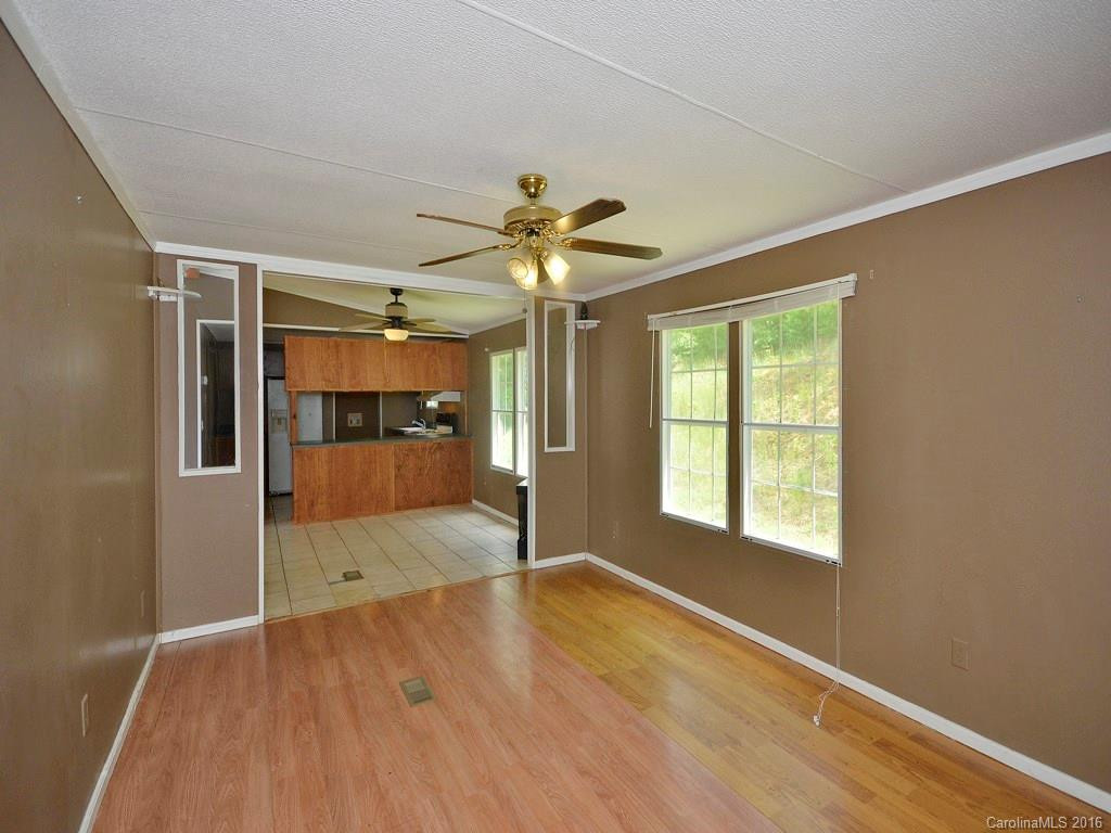 393 Daytona Lane - Photo 8