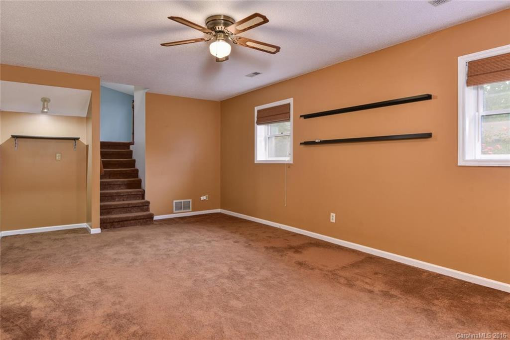 20 Country Lane - Photo 8