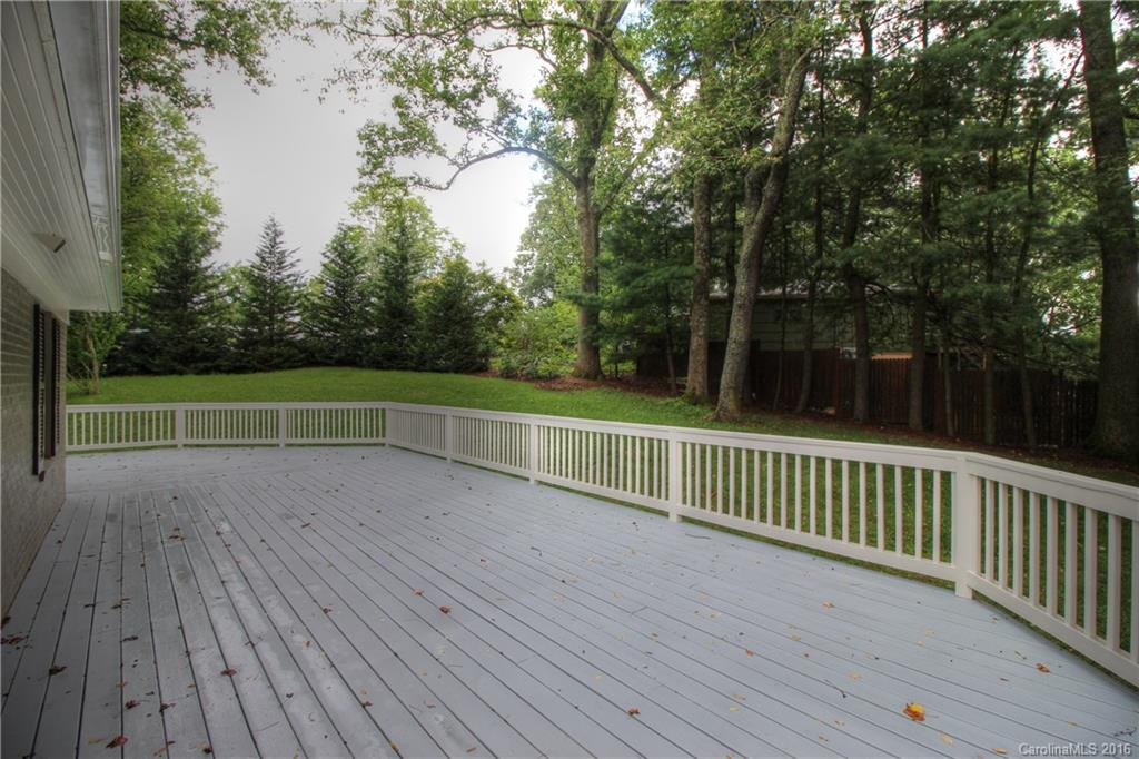 5 Woodcrest Road #13 - Photo 17