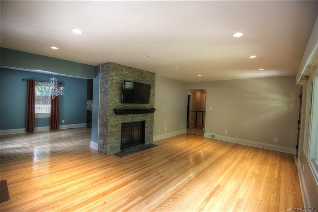 5 Woodcrest Road #13 - Photo 4