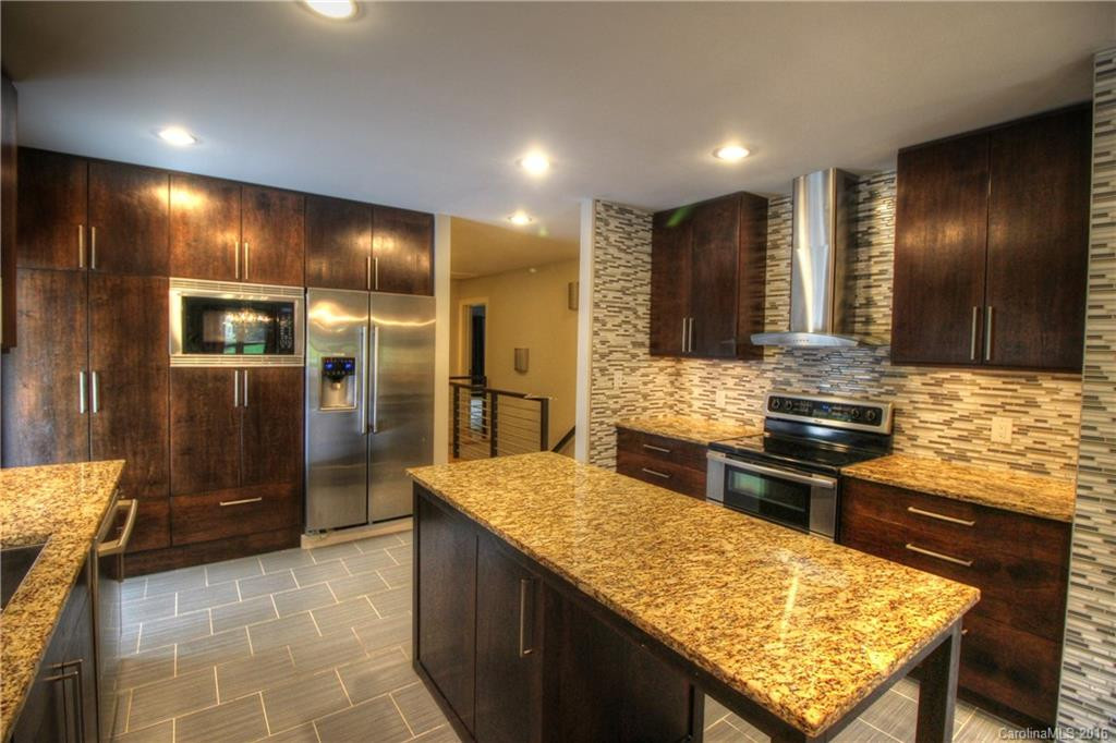 5 Woodcrest Road #13 - Photo 8