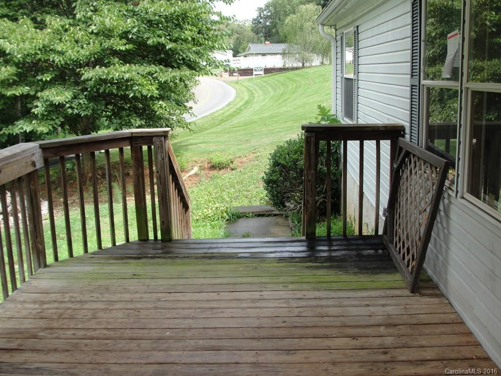 1008 Jenkins Valley Road - Photo 2