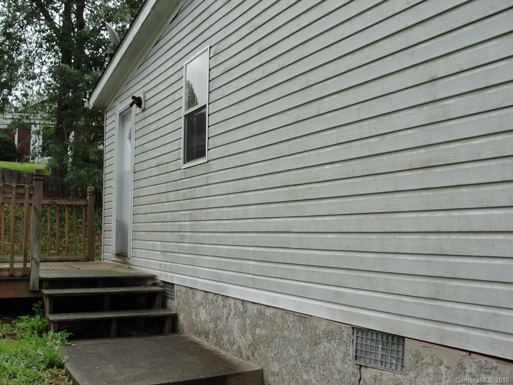1008 Jenkins Valley Road - Photo 11