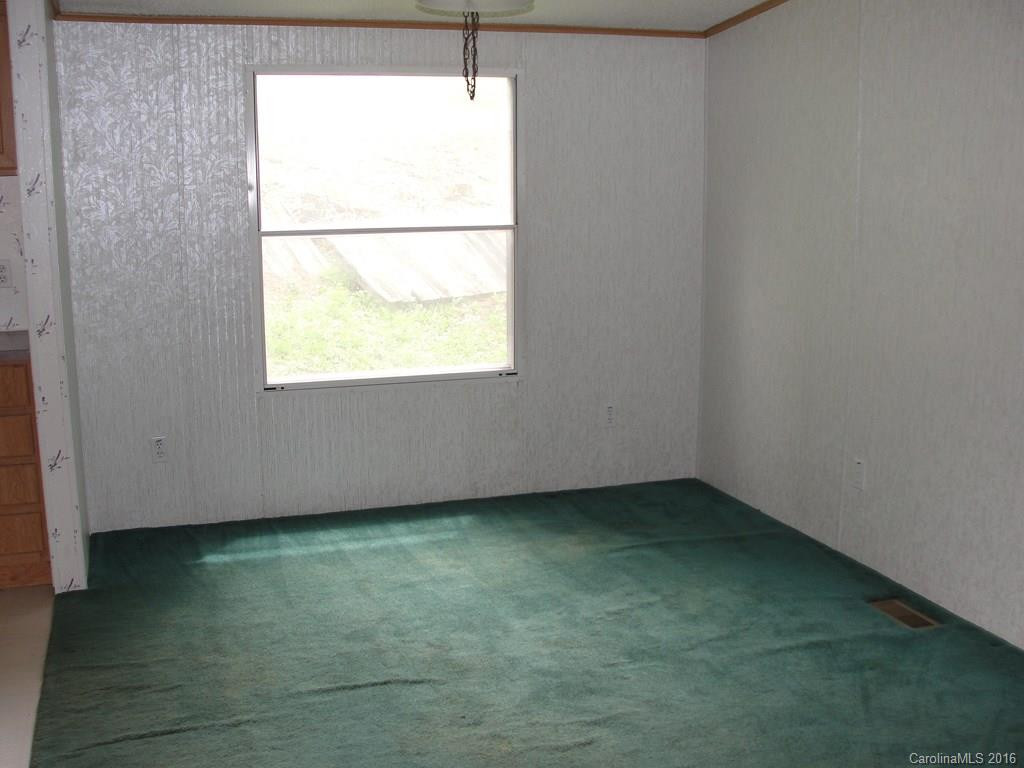1008 Jenkins Valley Road - Photo 5