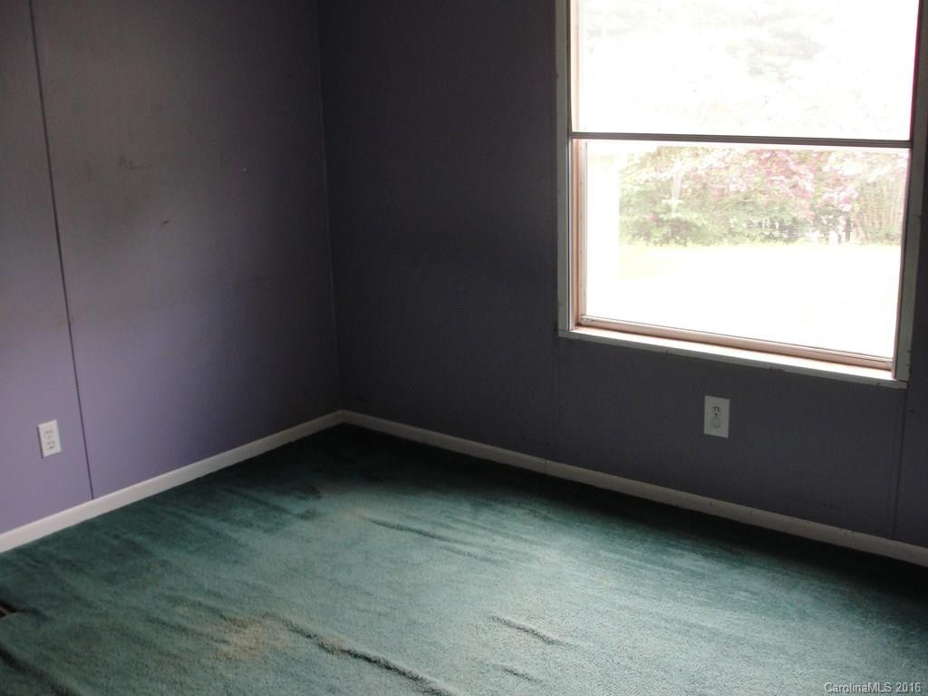 1008 Jenkins Valley Road - Photo 8
