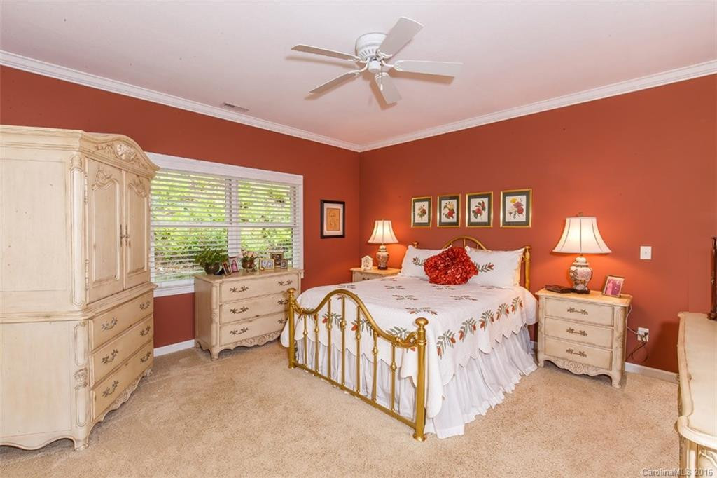 572 Qualla Circle #L56/U68 - Photo 11