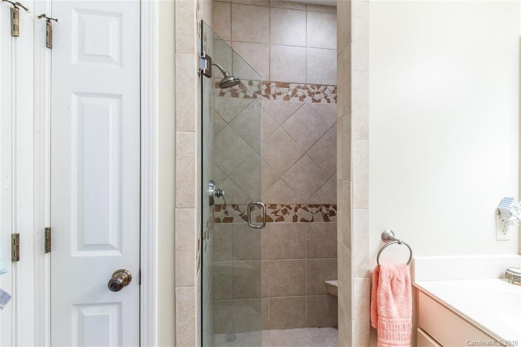 572 Qualla Circle #L56/U68 - Photo 13