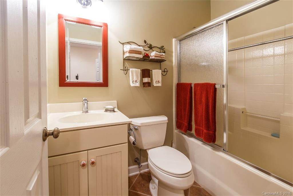 572 Qualla Circle #L56/U68 - Photo 15