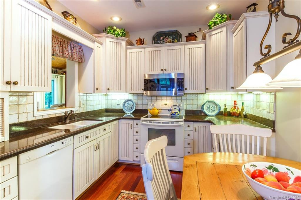 572 Qualla Circle #L56/U68 - Photo 8