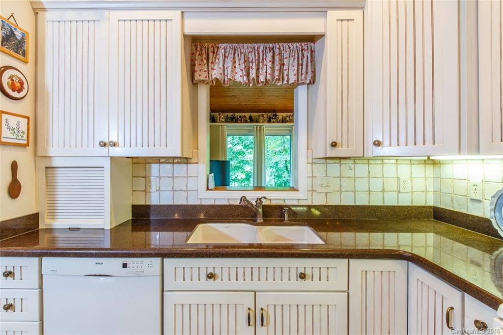 572 Qualla Circle #L56/U68 - Photo 9