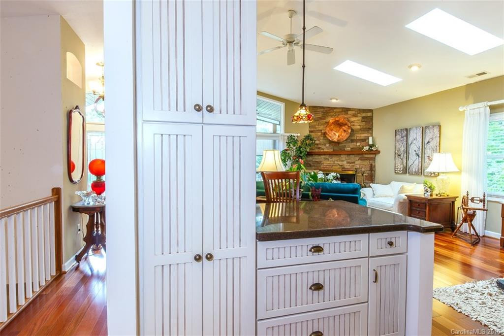 572 Qualla Circle #L56/U68 - Photo 10