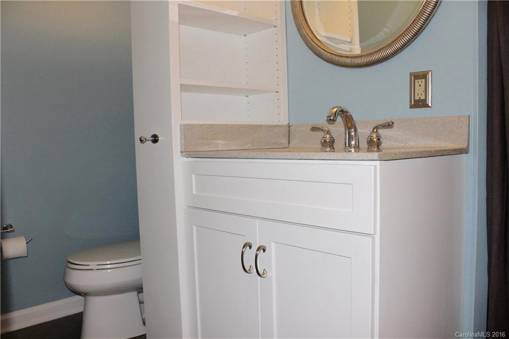 306 Turnpike Road - Photo 18