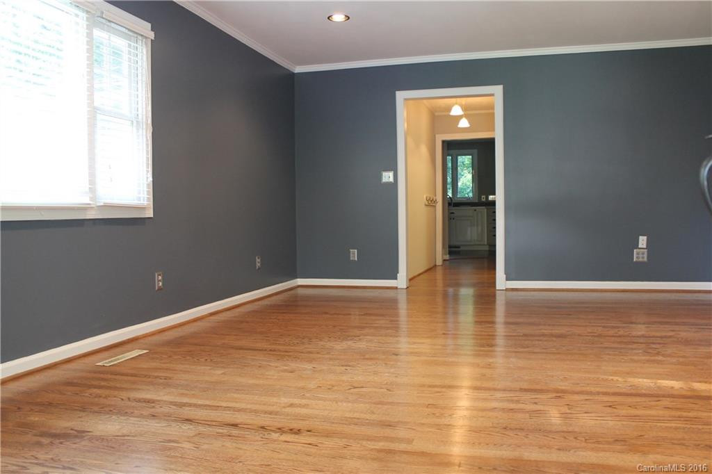 306 Turnpike Road - Photo 8